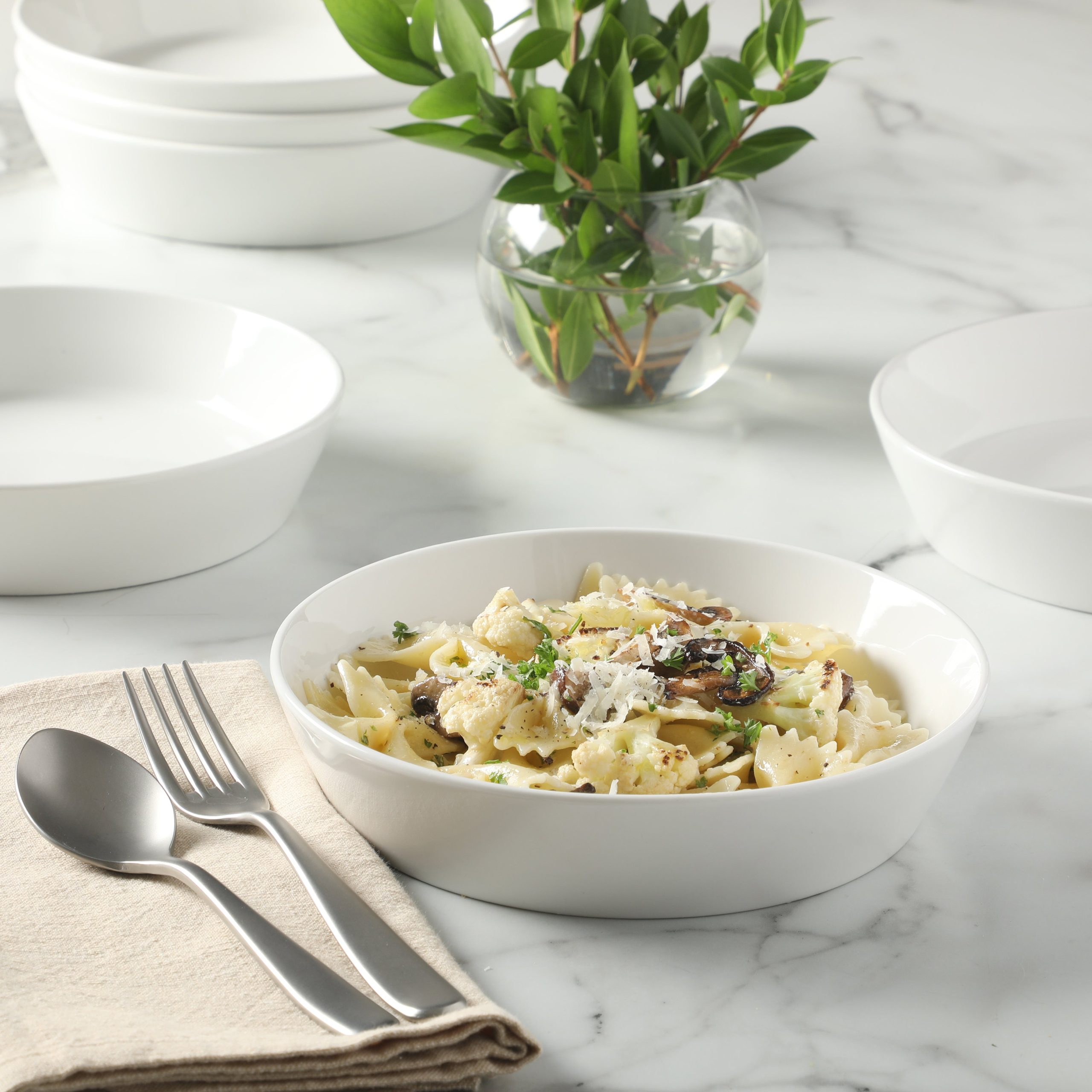 Martha Stewart Selma 6-Piece 41oz 8 Inch Large Pasta Bowls Porcelain Ceramic Chip and Scratch Resistant Shallow Salad Bowl, Serving Bowls, Soup Bowls Set, Dishwasher & Microwave Safe White - Image 2