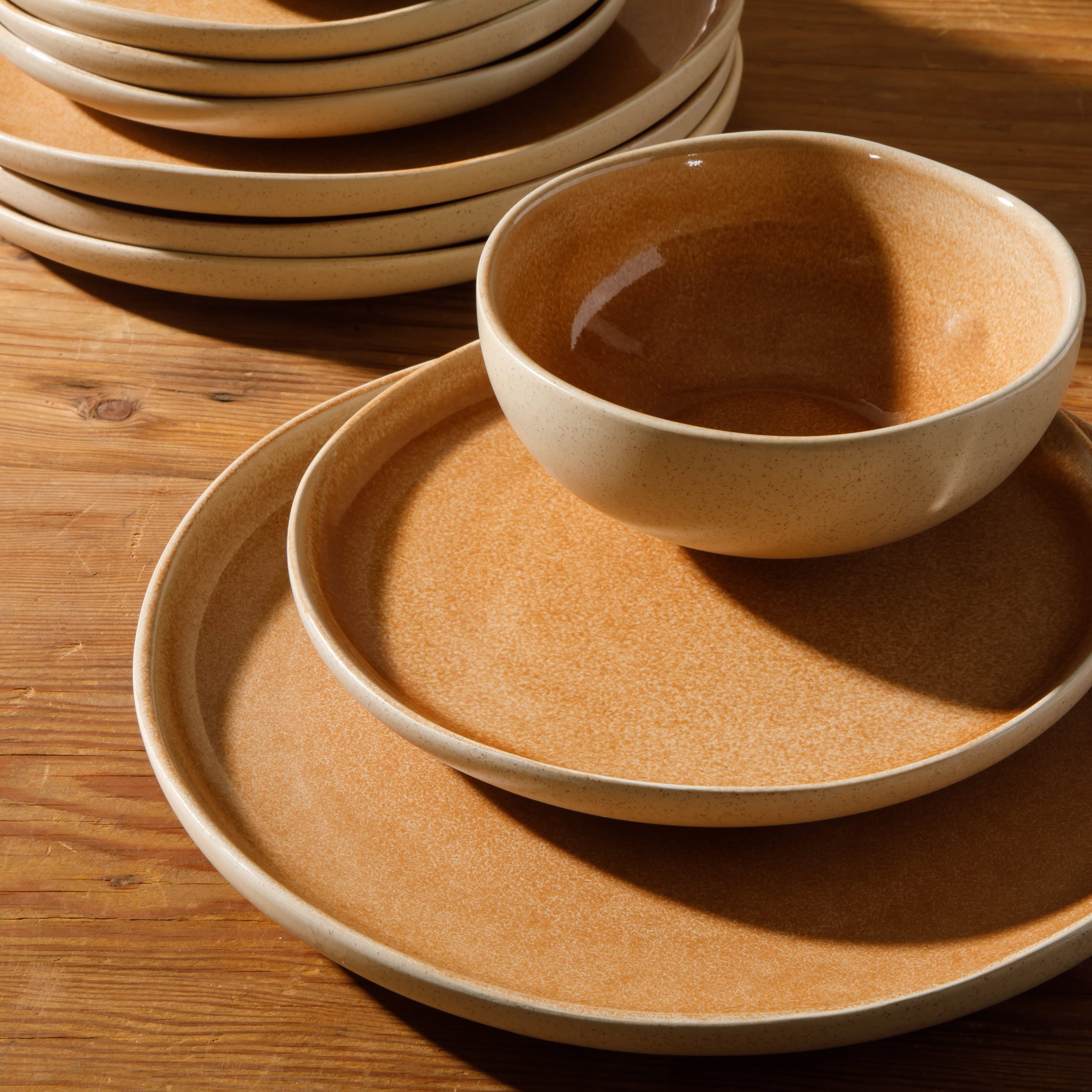 Gibson Elite Manila Bay 12-Piece Stoneware Dinnerware Set, Service for 4, Reactive Glaze Modern Artisan Plates, Bowls & Mugs, Round Design - Image 9