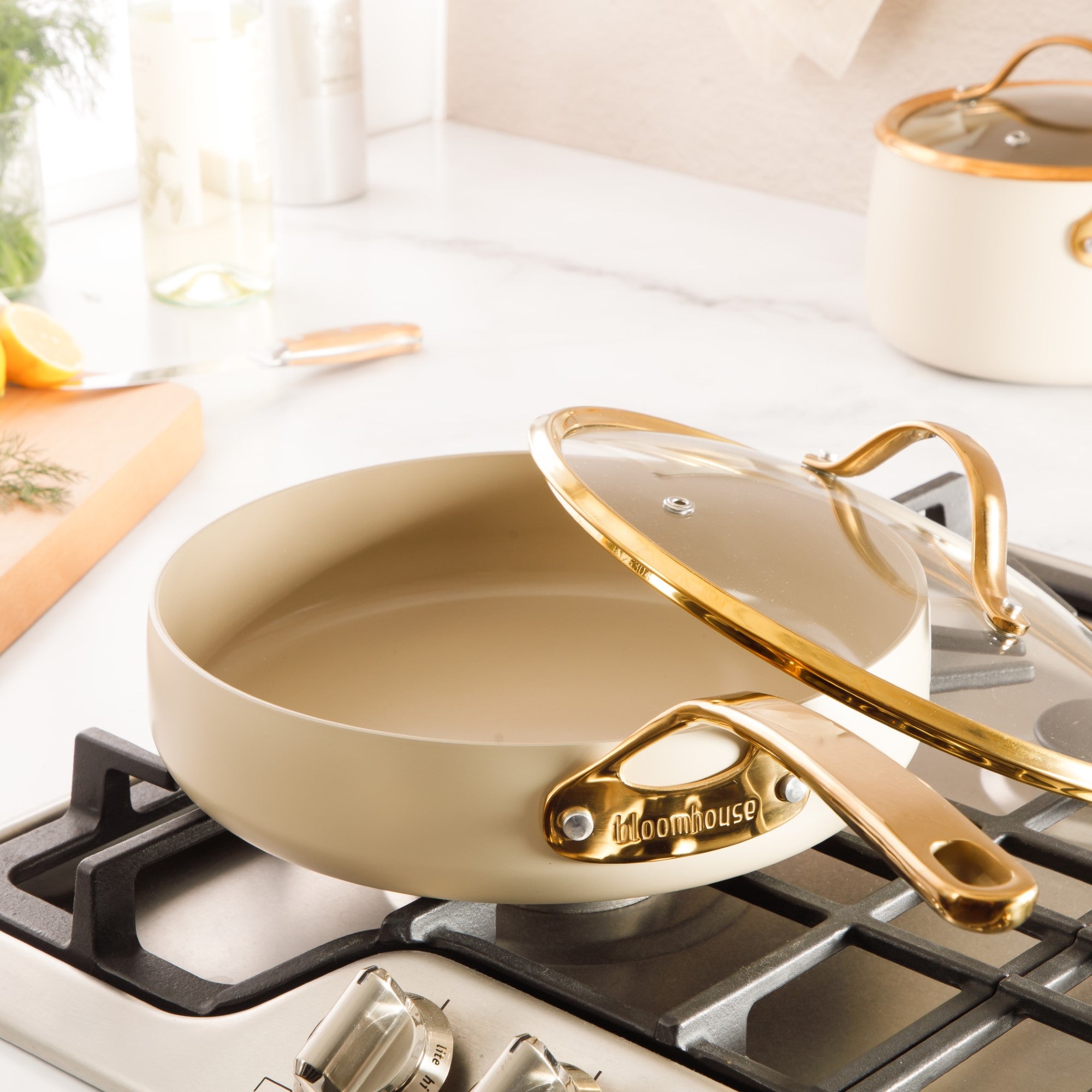 Bloomhouse 10 Inch Heavy Duty Aluminum Premium PFA Free Ceramic Nonstick Saute/Deep Frying Pan Skillet with Lid - Linen White with Gold Handle - Image 3