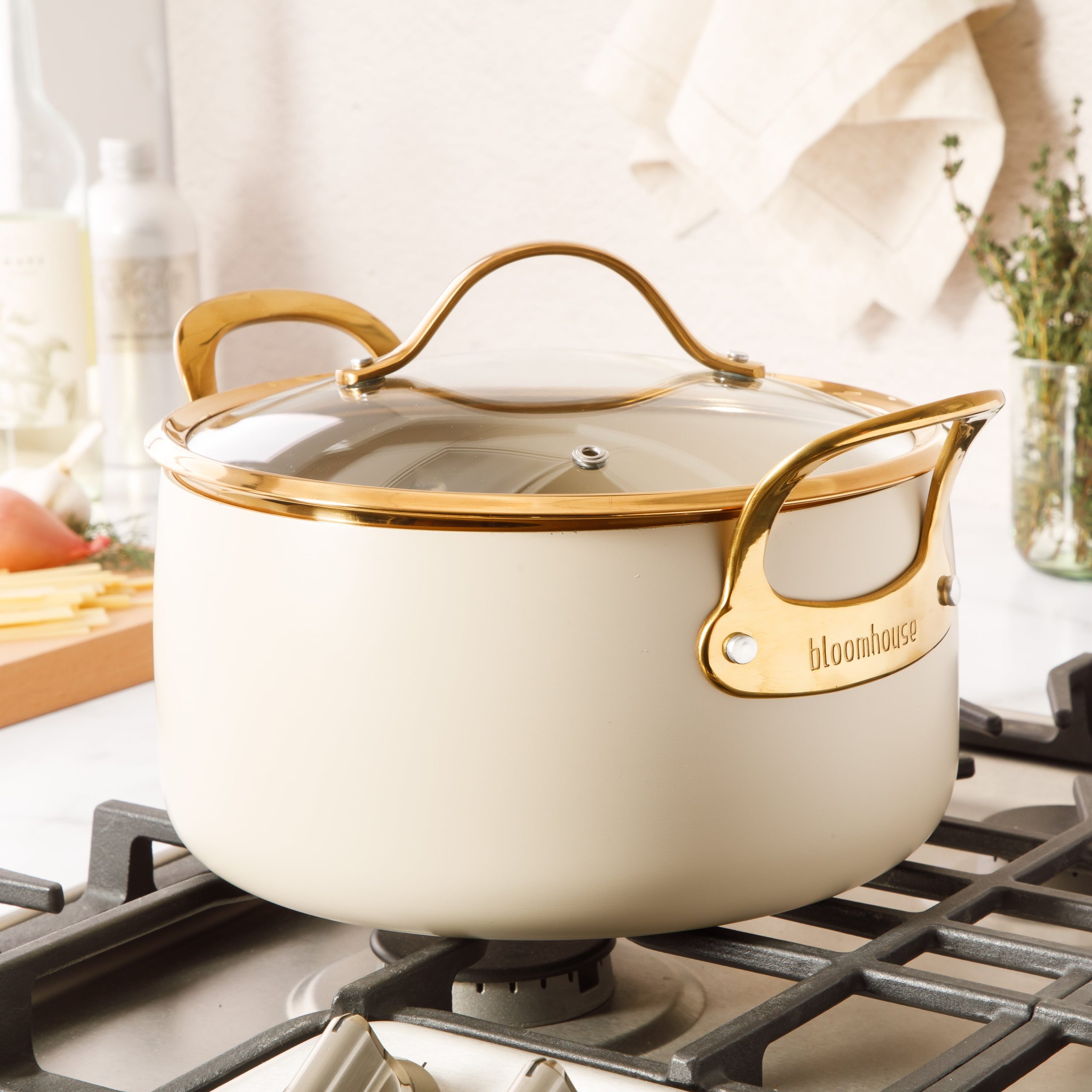 Bloomhouse 6 Quart Heavy Duty Aluminum Premium PFA Free Ceramic Nonstick Dutch Oven Pot with Lid - Linen White with Gold Handle - Image 4