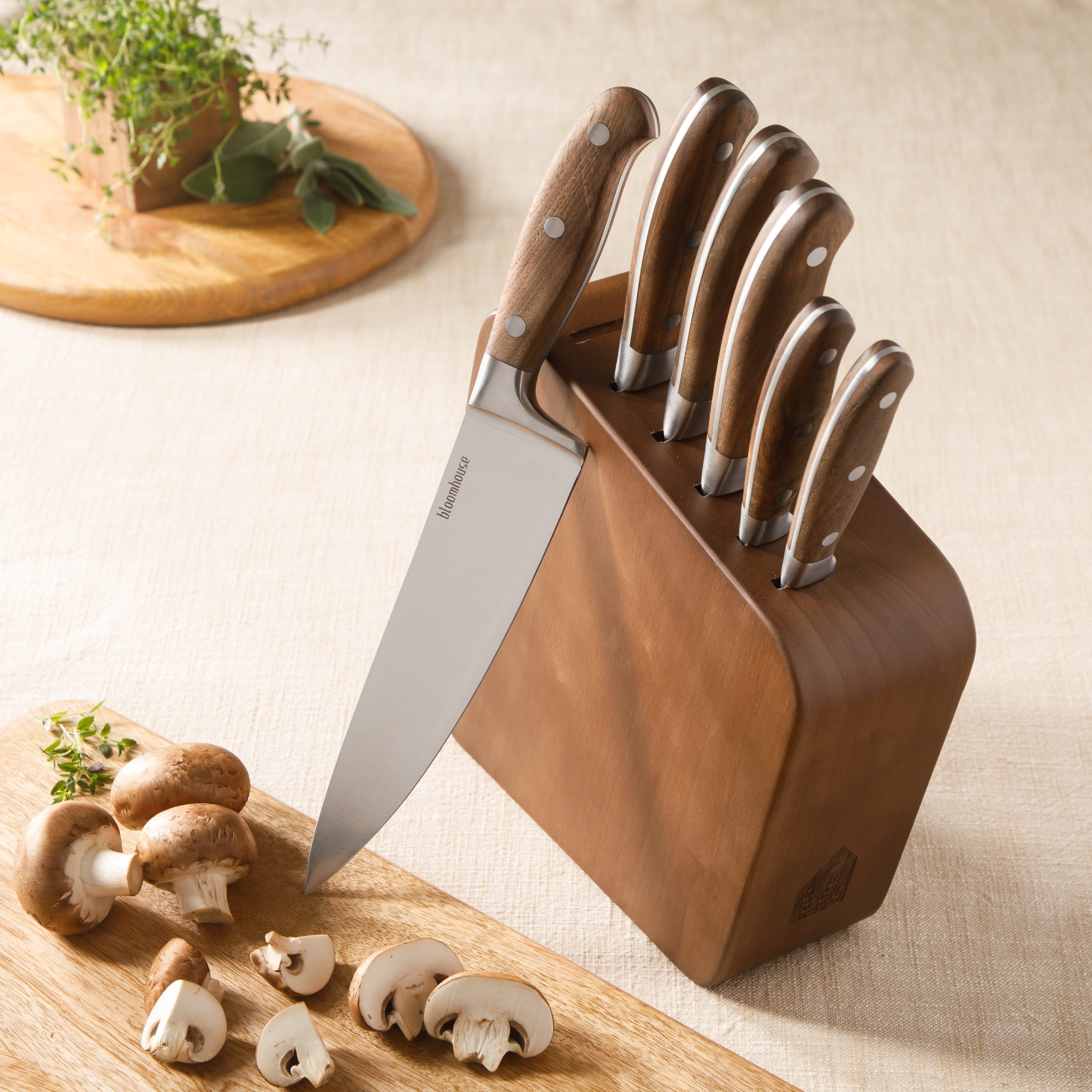 Bloomhouse 7 Piece Italian Olive Wood Knife Block Set w/ German Forged Steel Knives - Image 8