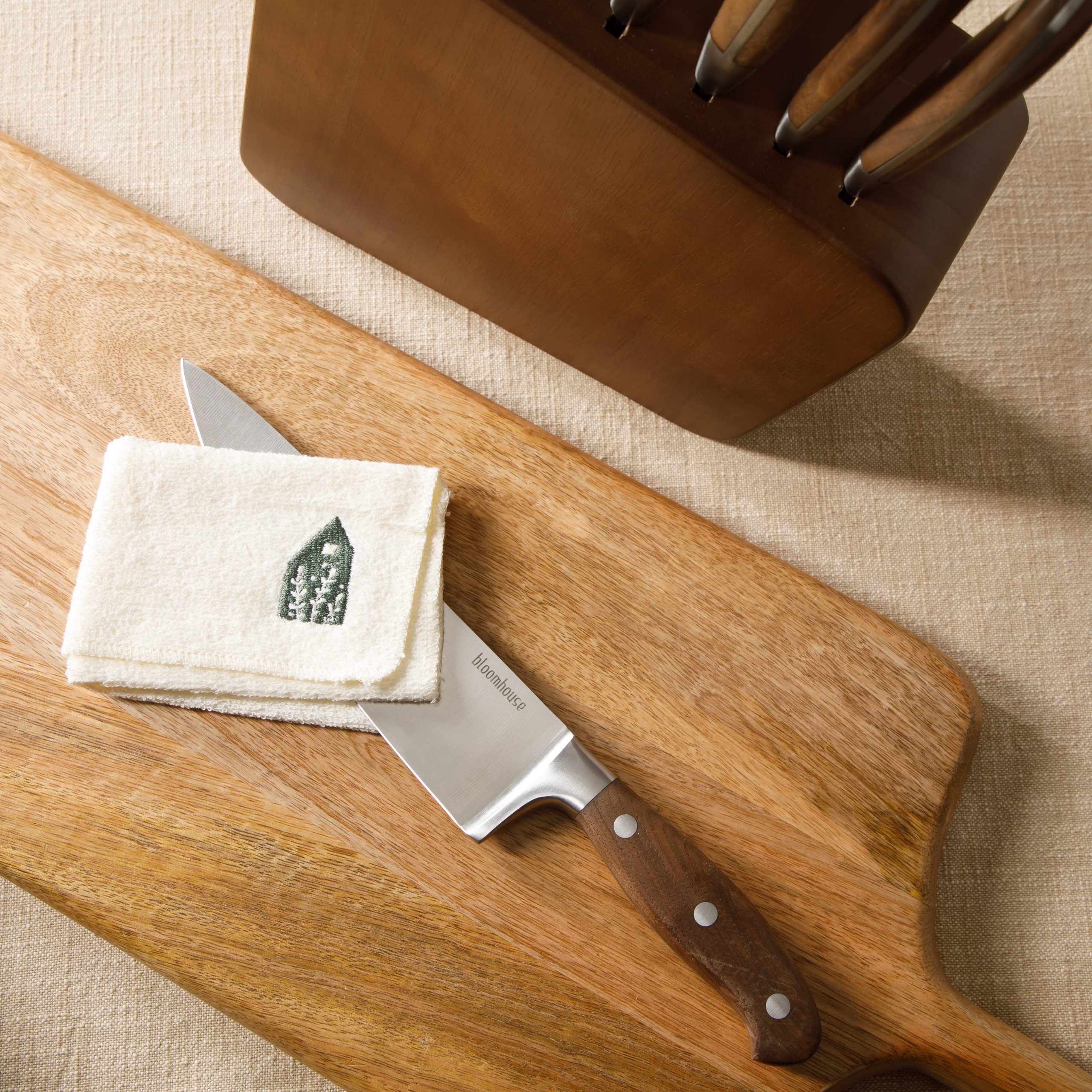 Bloomhouse 7 Piece Italian Olive Wood Knife Block Set w/ German Forged Steel Knives - Image 7
