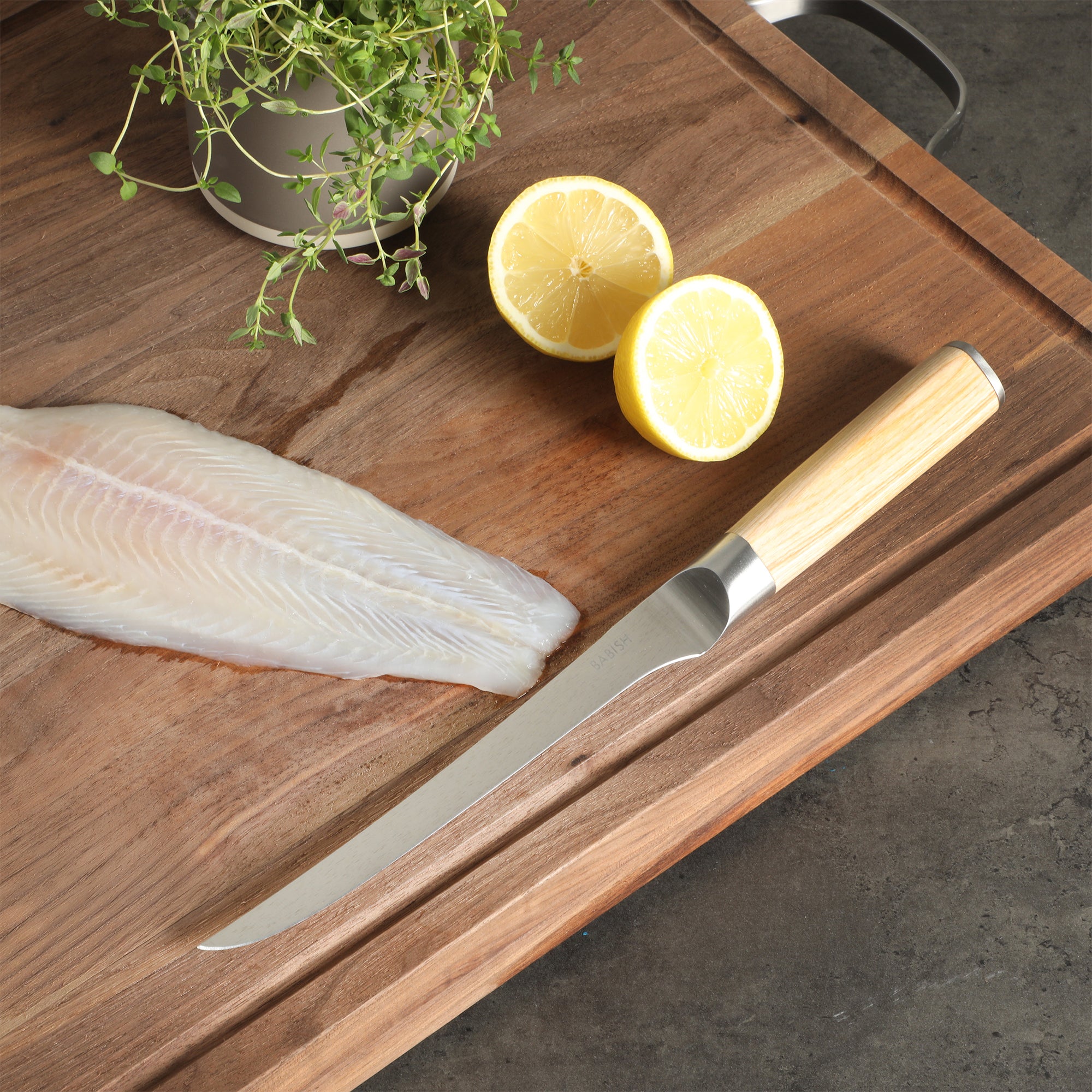 Babish 1.4116 German Stainless Steel Boning & Fillet Knife with Pakka Wood Handle – 6-Inch Full-Tang Flexible Kitchen Knife for Meat, Poultry, Fish & Precision Butchering - Image 5