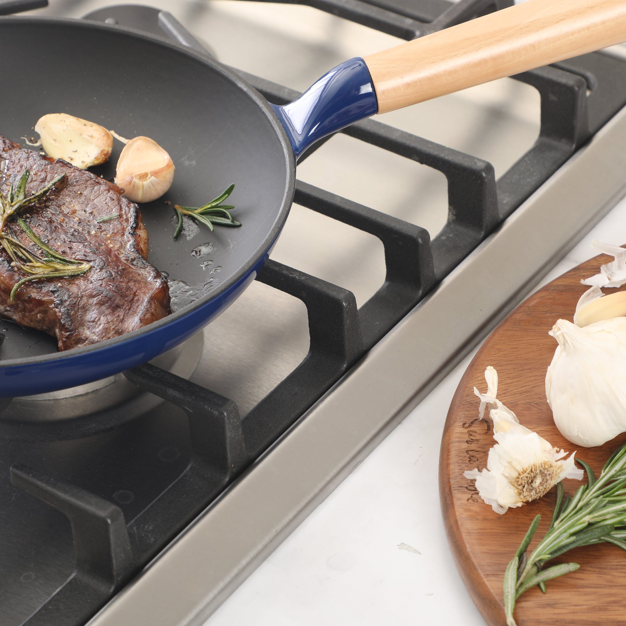 Sur La Table Kitchen Essential Main Canteen 9.5" Pre-Seasoned Cast Iron Skillet w/ Wood Handle, Natural Nonstick Lightweight Frying Pan for Searing, Sautéing & Everyday Cooking - Image 3