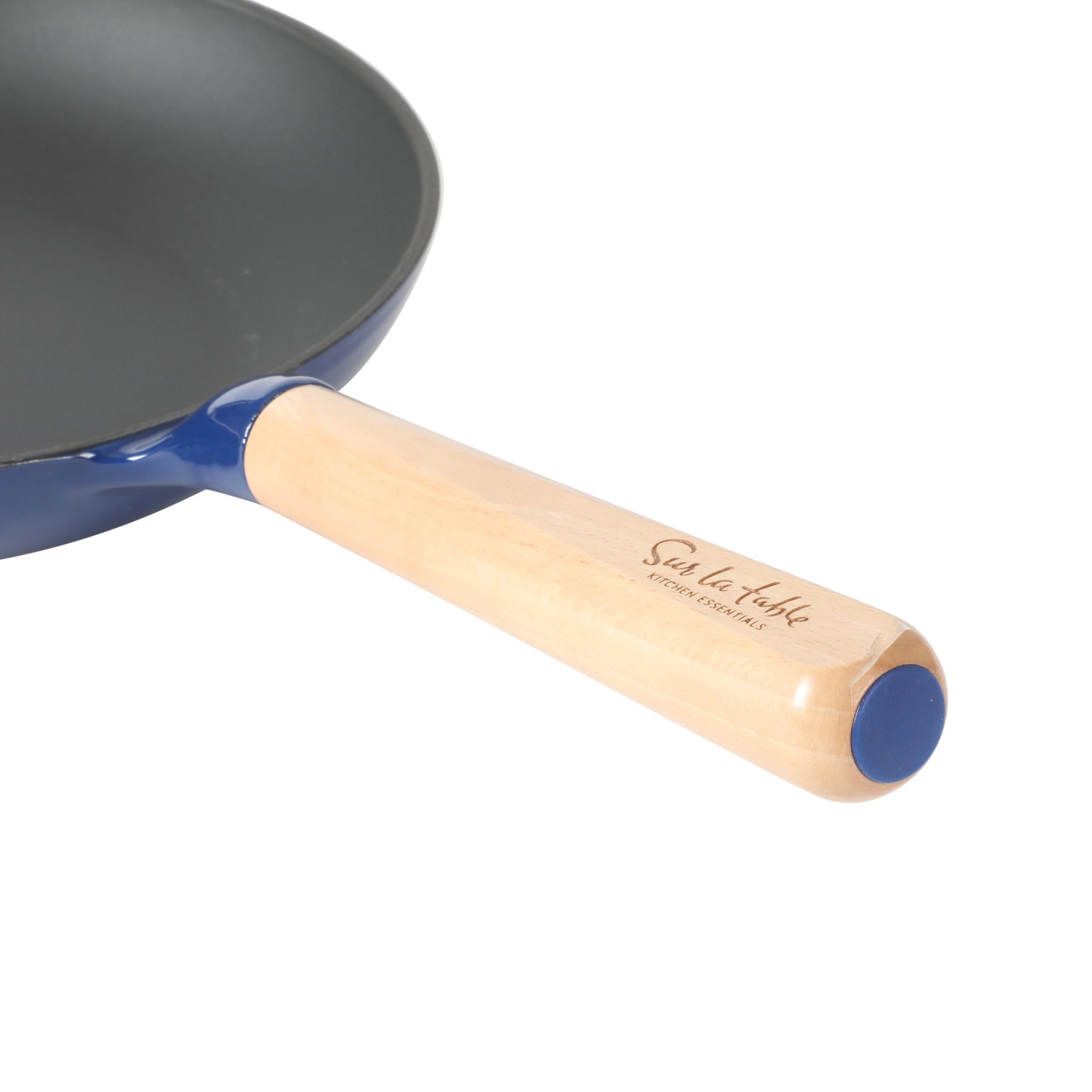 Sur La Table Kitchen Essential Main Canteen 9.5" Pre-Seasoned Cast Iron Skillet w/ Wood Handle, Natural Nonstick Lightweight Frying Pan for Searing, Sautéing & Everyday Cooking - Image 7