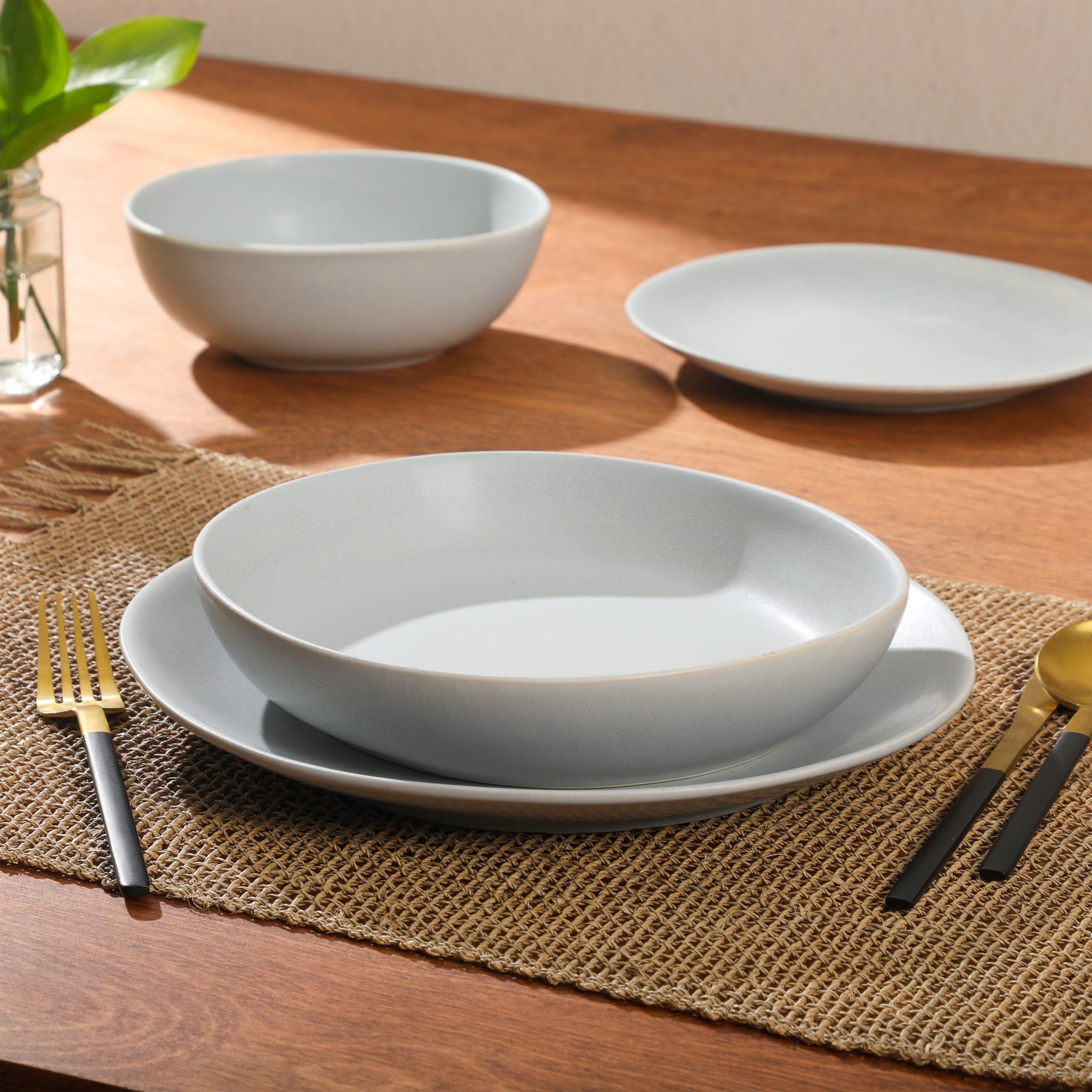 Gibson Elite Zion Mist 16 Piece Stoneware Reactive Glaze (Service for 4) Ceramic Plates and Bowls Modern Organic Dinnerware Set - Image 4