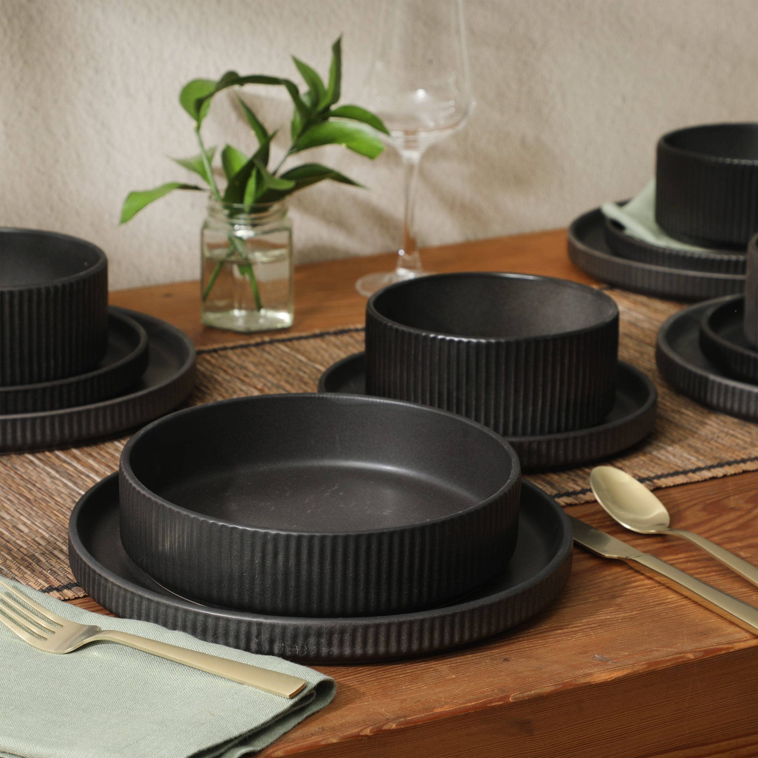 Gibson Elite Deerfield 16-Piece Stoneware Dinnerware Set – Stackable Plates and Bowls, Reactive Glaze Finish, Service for 4 – Microwave & Dishwasher Safe - Image 6