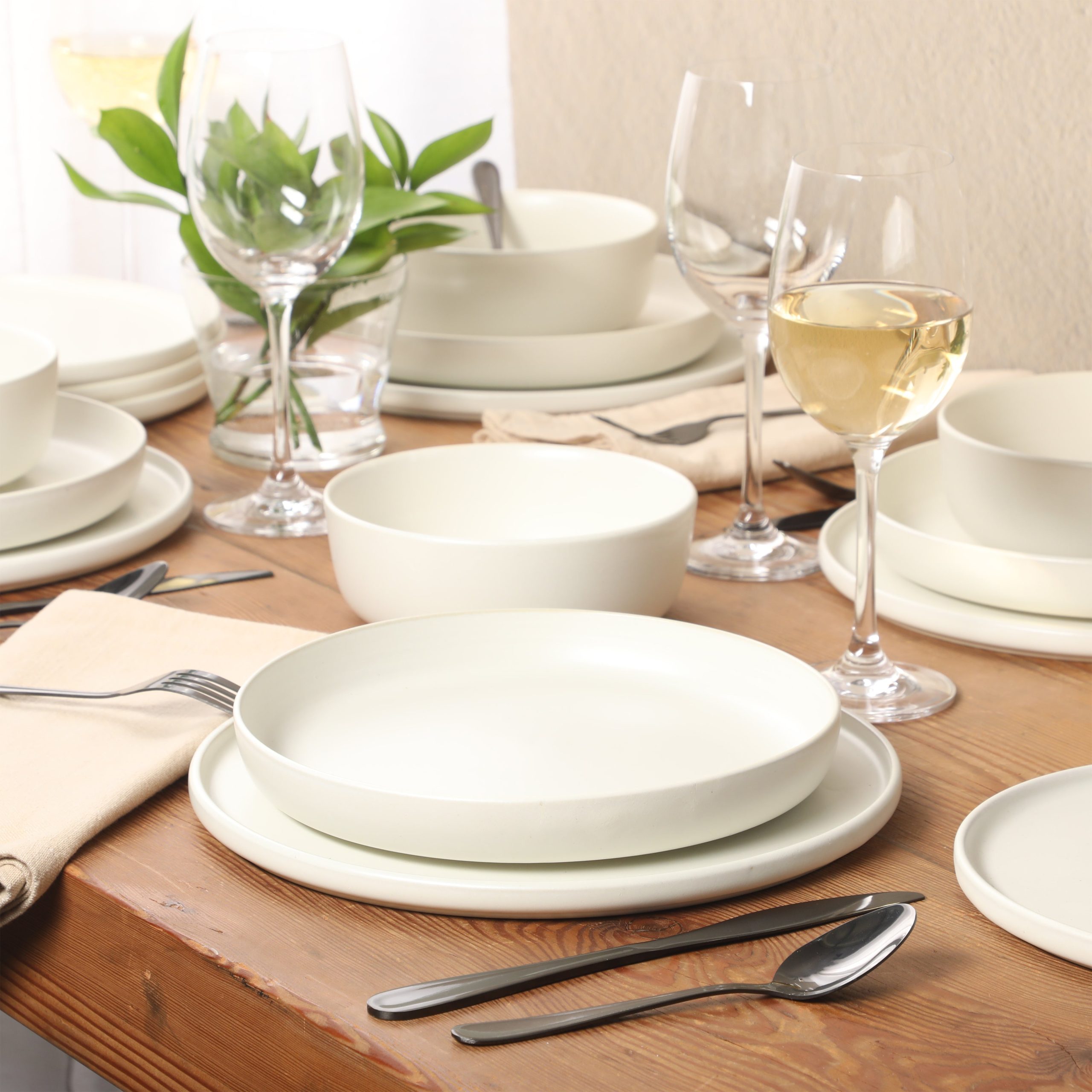 Gibson Elite Bayou Moon Plates and Bowls Sets, 16-Piece Matte Stoneware Dinnerware Sets, Solid Color Reactive Glaze Dish Set, Service for 4 - Image 9