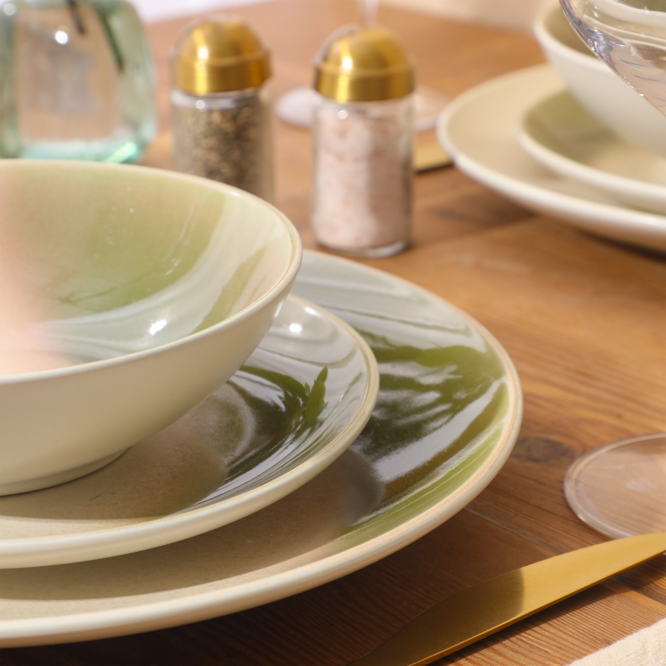 Gibson Elite Crescenton Plates and Bowls Sets, 12-Piece Stoneware Dinnerware Sets, Round Reactive Glaze Dish Set, Service for 4 - Image 5