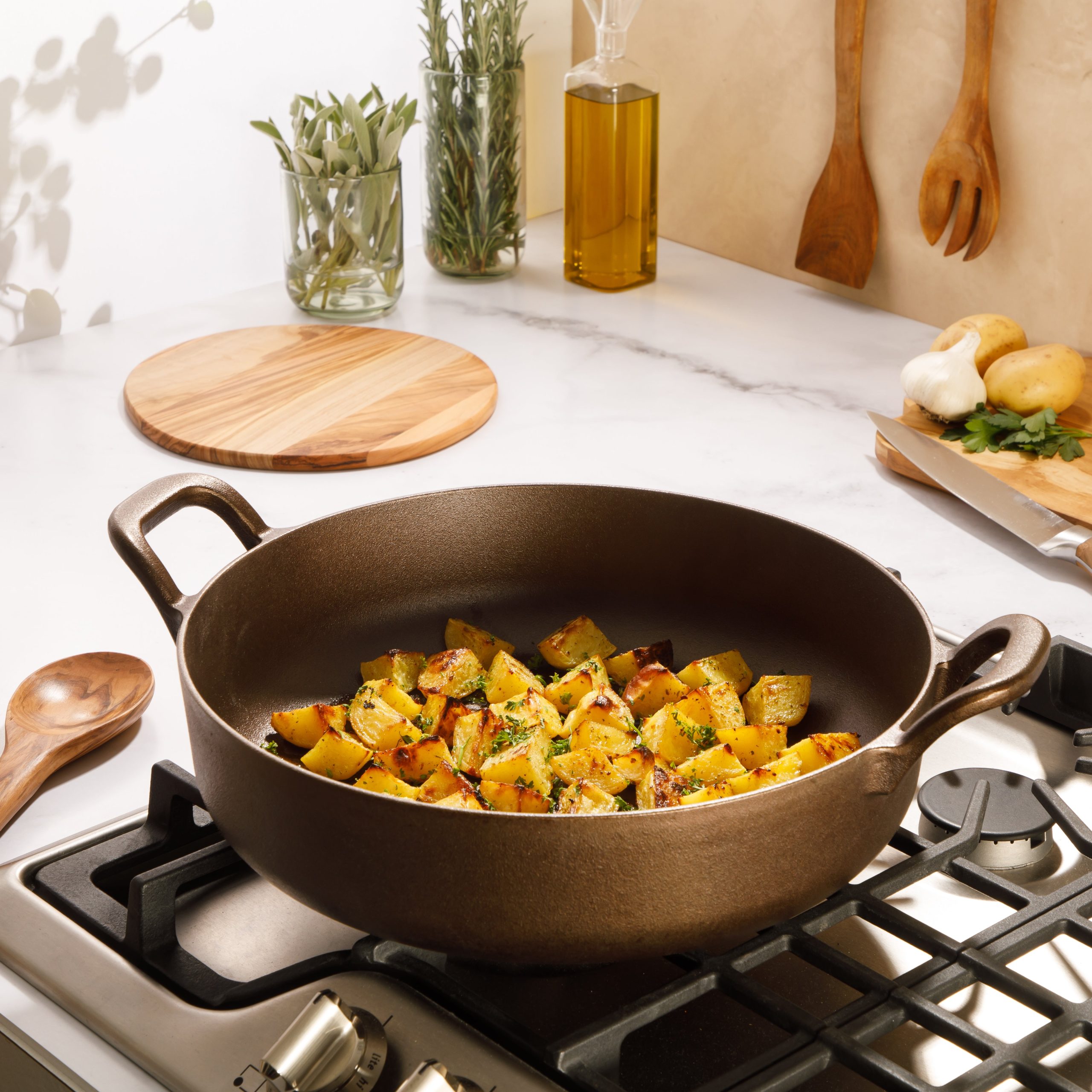 Bloomhouse Natural Bronze Finish 13-Inch Round Cast Iron Everyday Pan – Olive Oil Treated Cooking Surface with Dual Handles & Olive Wood Trivet, Oven, Stovetop & Campfire Safe - Image 2
