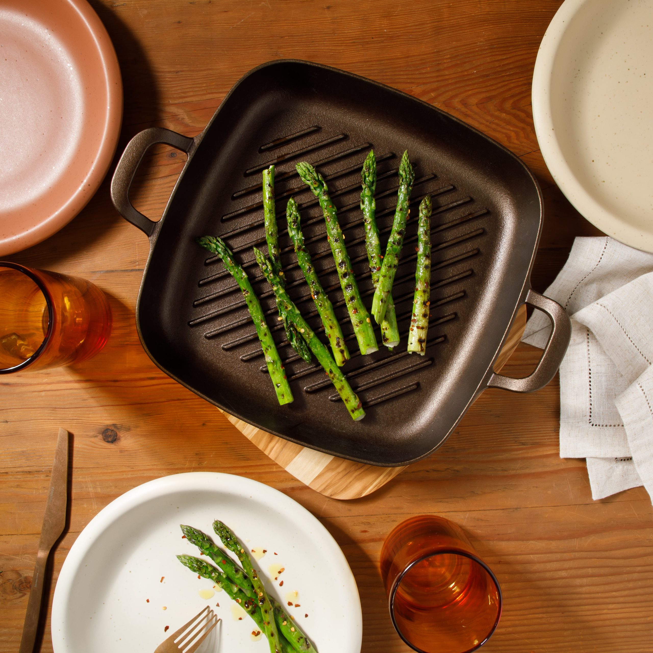 Bloomhouse Natural Bronze Finish 12-Inch Square Cast Iron Grill Pan – Olive Oil Treated Surface with Dual Handles & Olive Wood Trivet, Oven, Grill & Campfire Safe - Image 3