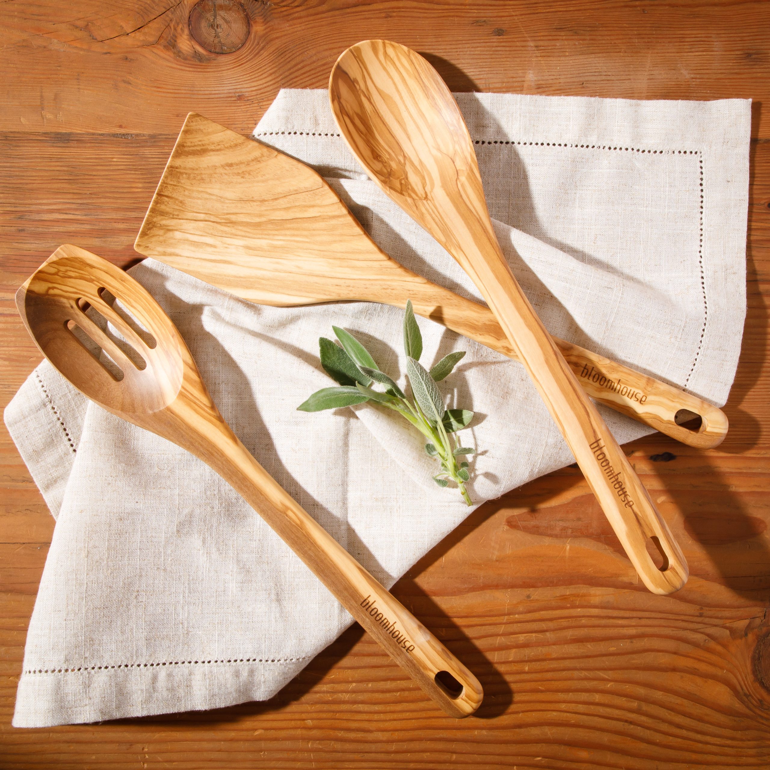Bloomhouse Italian Olive Wood 3 Piece Extra-Large 14 Inch Turner, Spoon, and Slotted Spoon Set - Image 4