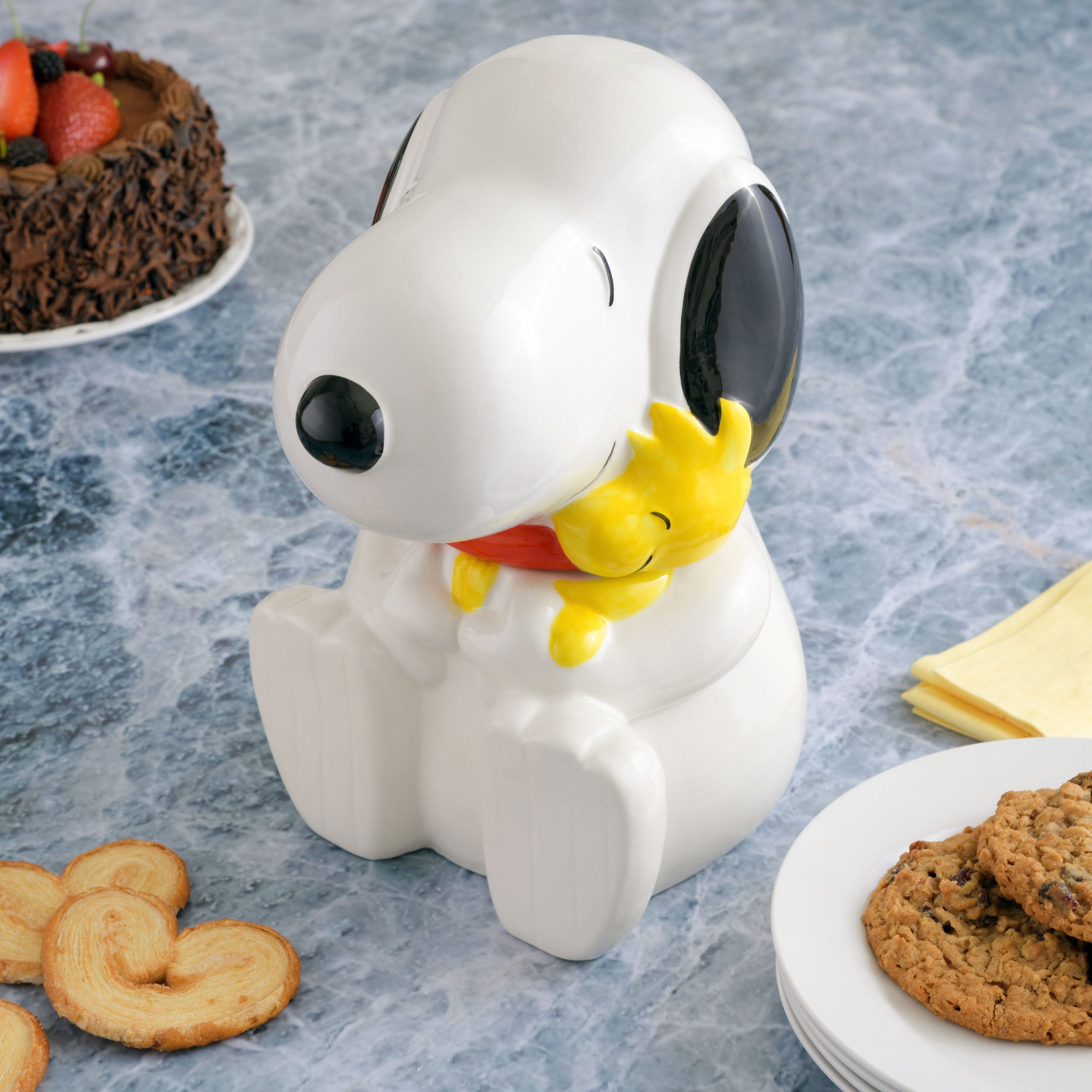 Peanuts Classic Snoopy 11" Ceramic Cookie Jar w/ Fitted Lid - Image 2
